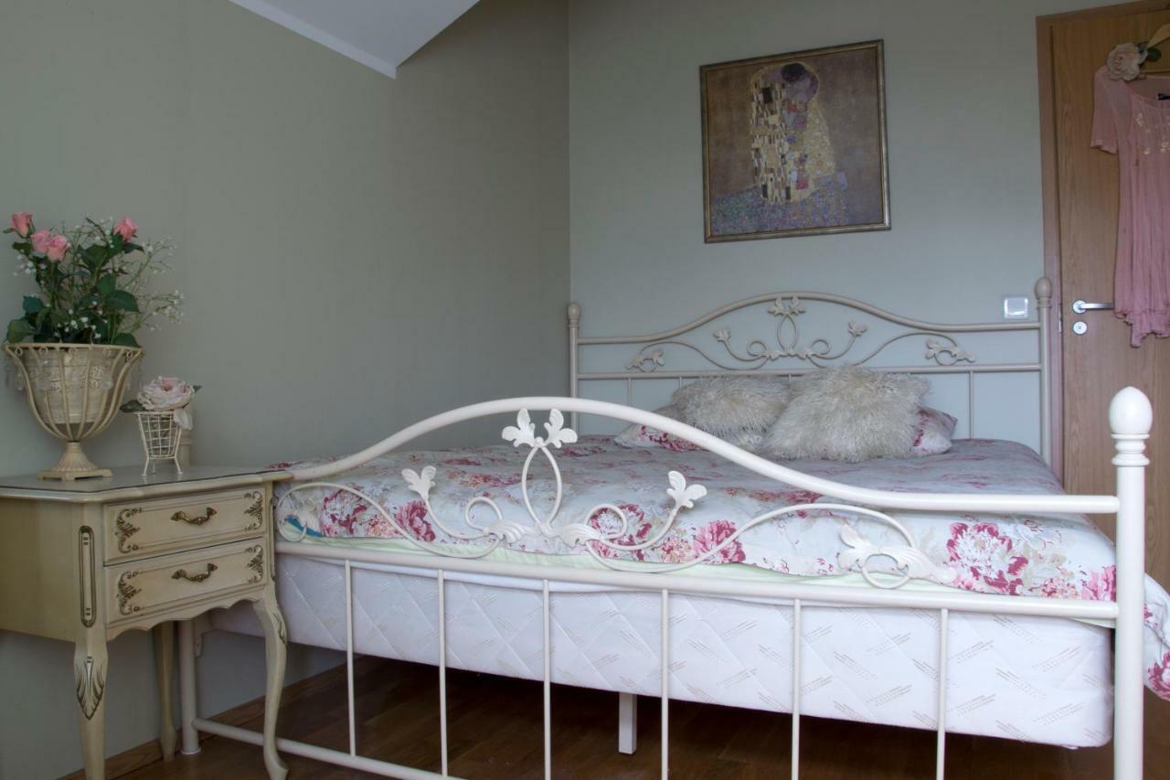Kuressaare Romantic Apartment מראה חיצוני תמונה