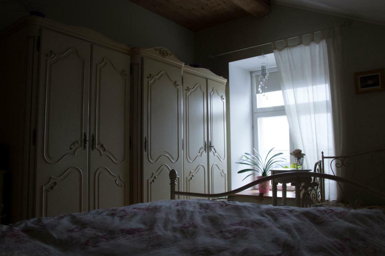 Kuressaare Romantic Apartment מראה חיצוני תמונה